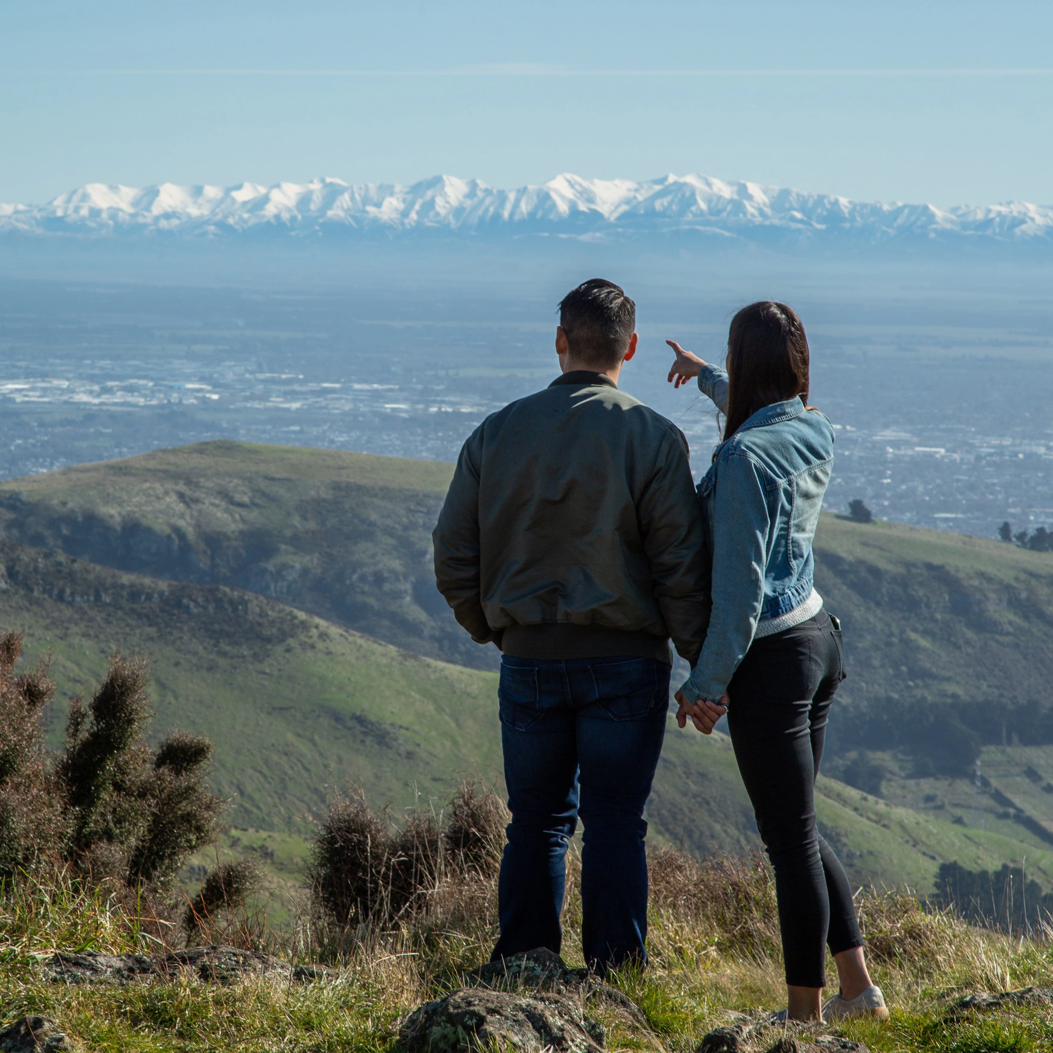 Talk To An Agent Image