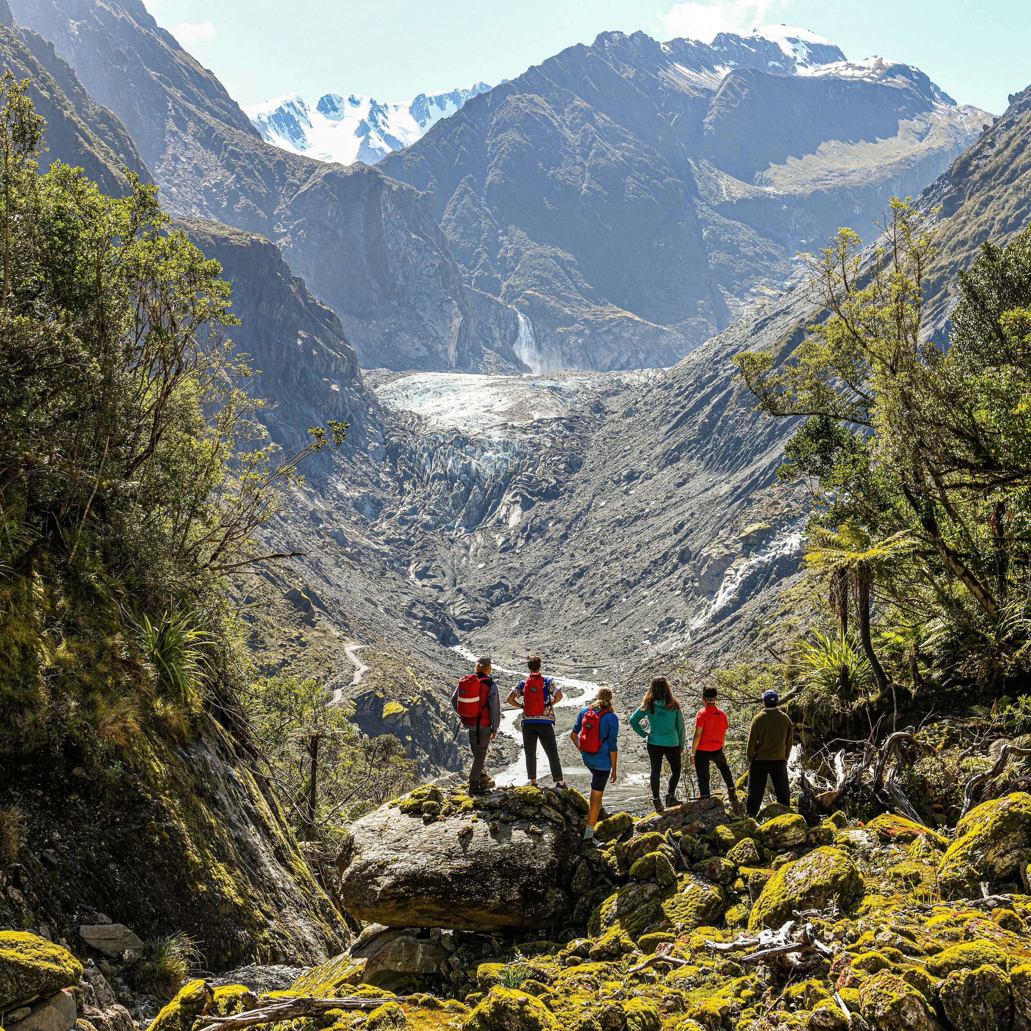 Talk To An Agent Image