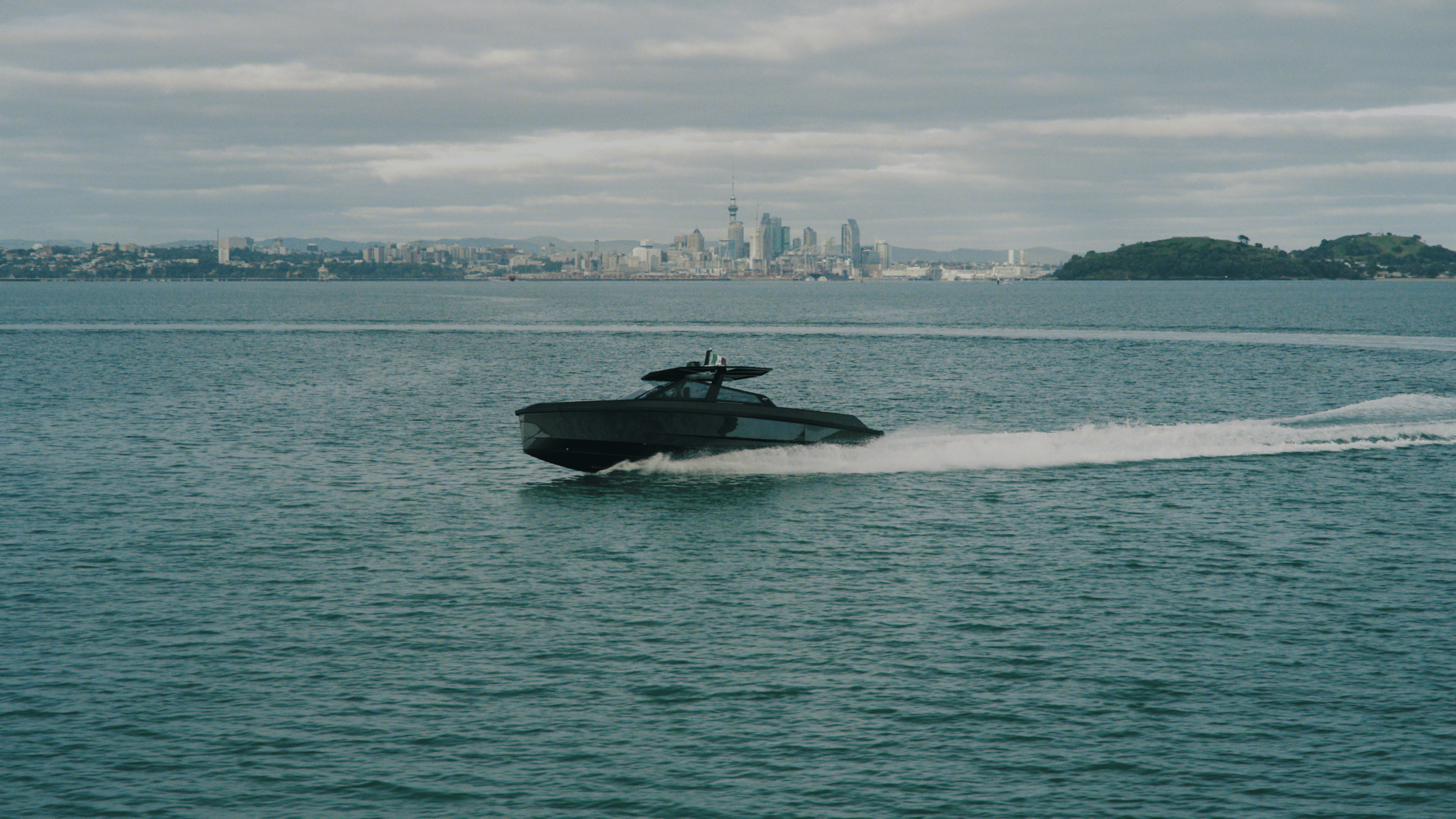 Charter Cruise to Waiheke Island experience
