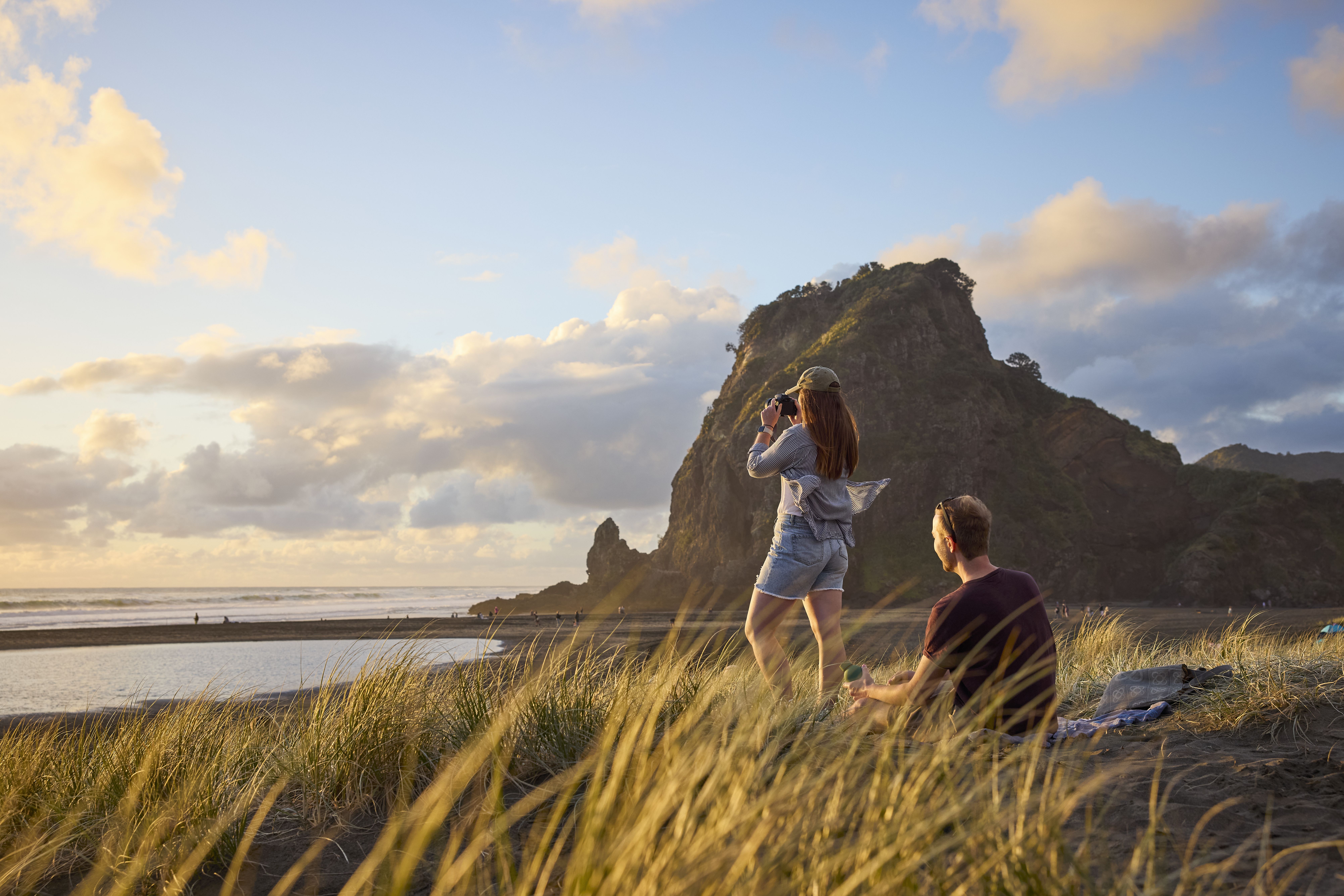 Talk To An Agent Image